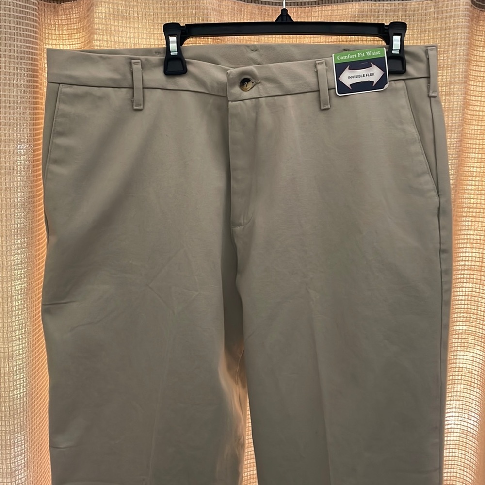 Wrangler Ultimate Khaki classic fit